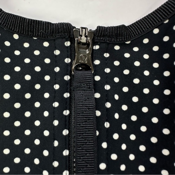 Lululemon Here To There Dress, 4/6 - Picture 5 of 9